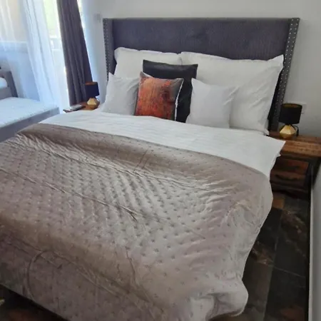 Apartment Kapitany Mp Art Luxury