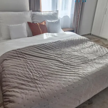 Apartment Kapitany Mp Art Luxury *