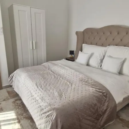 Apartment Kapitany Mp Art Luxury