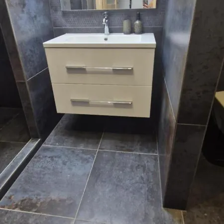 Kapitany Mp Art Luxury Apartment