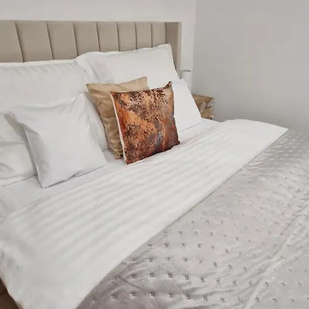 Apartment Kapitany Mp Art Luxury Balatonboglár