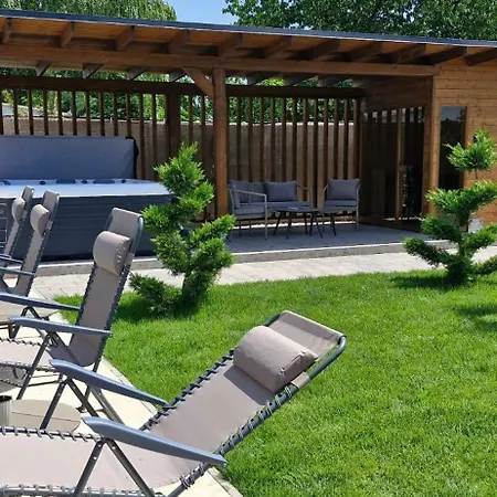Kapitany Mp Art Luxury Apartment Balatonboglár
