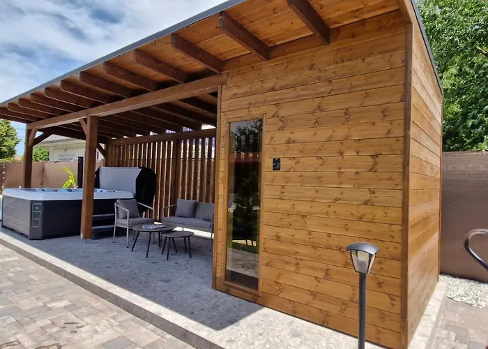 Kapitany Mp Art Luxury Balatonboglár